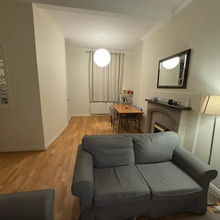Cozy In Ballsbridge - Near Grand Canal &aviva * Dublín